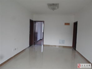 食品公司宿舍学区房 三居室与专业保洁服务